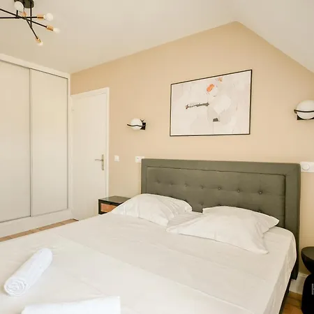 Apartment Le Voluptueux - Au Coeur De Versailles - 343B